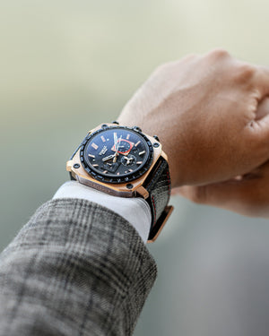 
                  
                    Load image into Gallery viewer, Jezper TQ021B-D5 (Rosegold) with Black Swarovski (Black Salmon Leather Strap)
                  
                